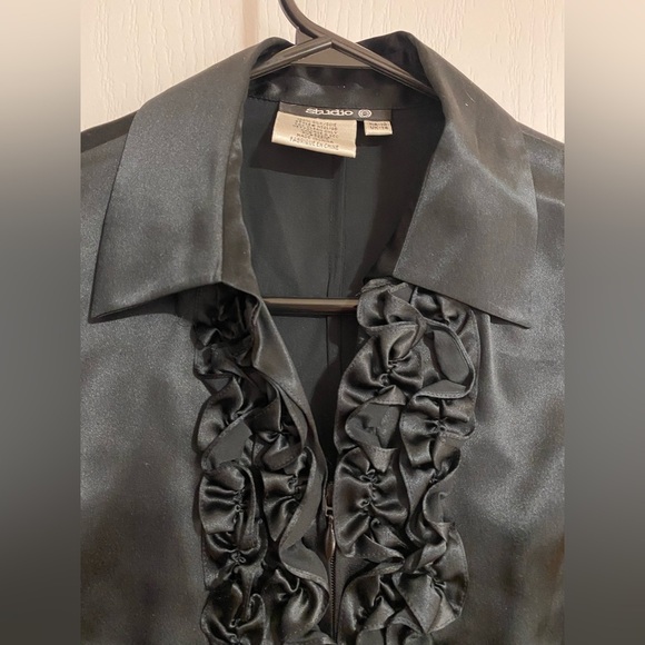 Studio 100% Silk V-Neck Ruffled Sleeveless Collared Zippered Black Tank UK14 - Picture 3 of 8